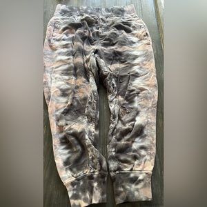 YOUNG FABULOUS & BROKE tie dye joggers sz M